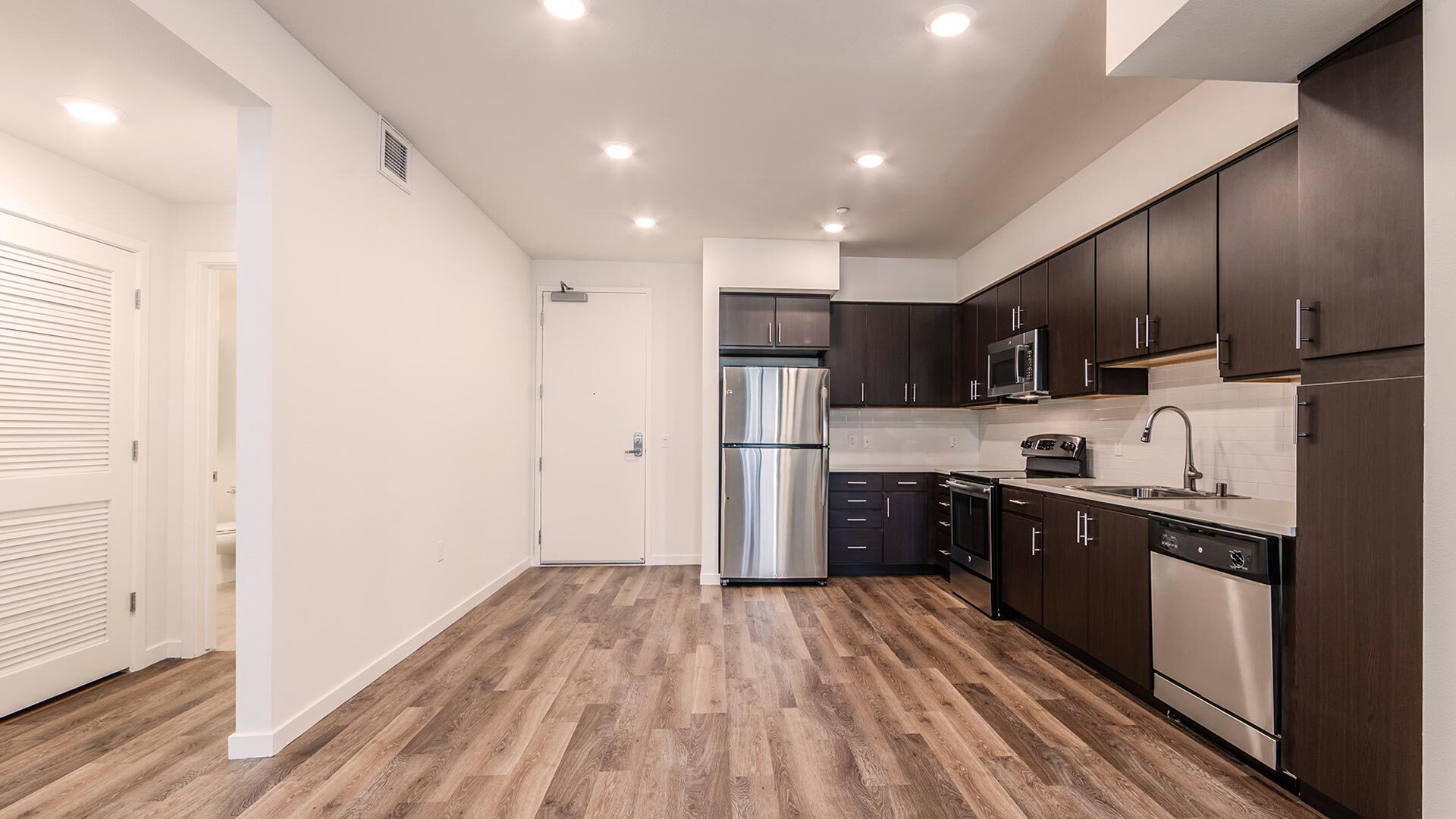 The lark manzanita 2br kitchen view 2