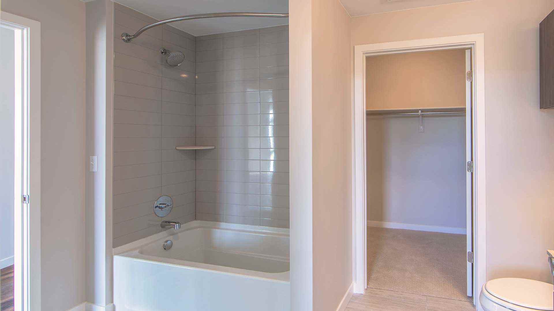 Reve apartments a6 bathroom shower closet view